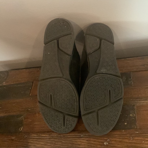 Clarks women’s shoe - size 6.5 - Picture 8 of 8